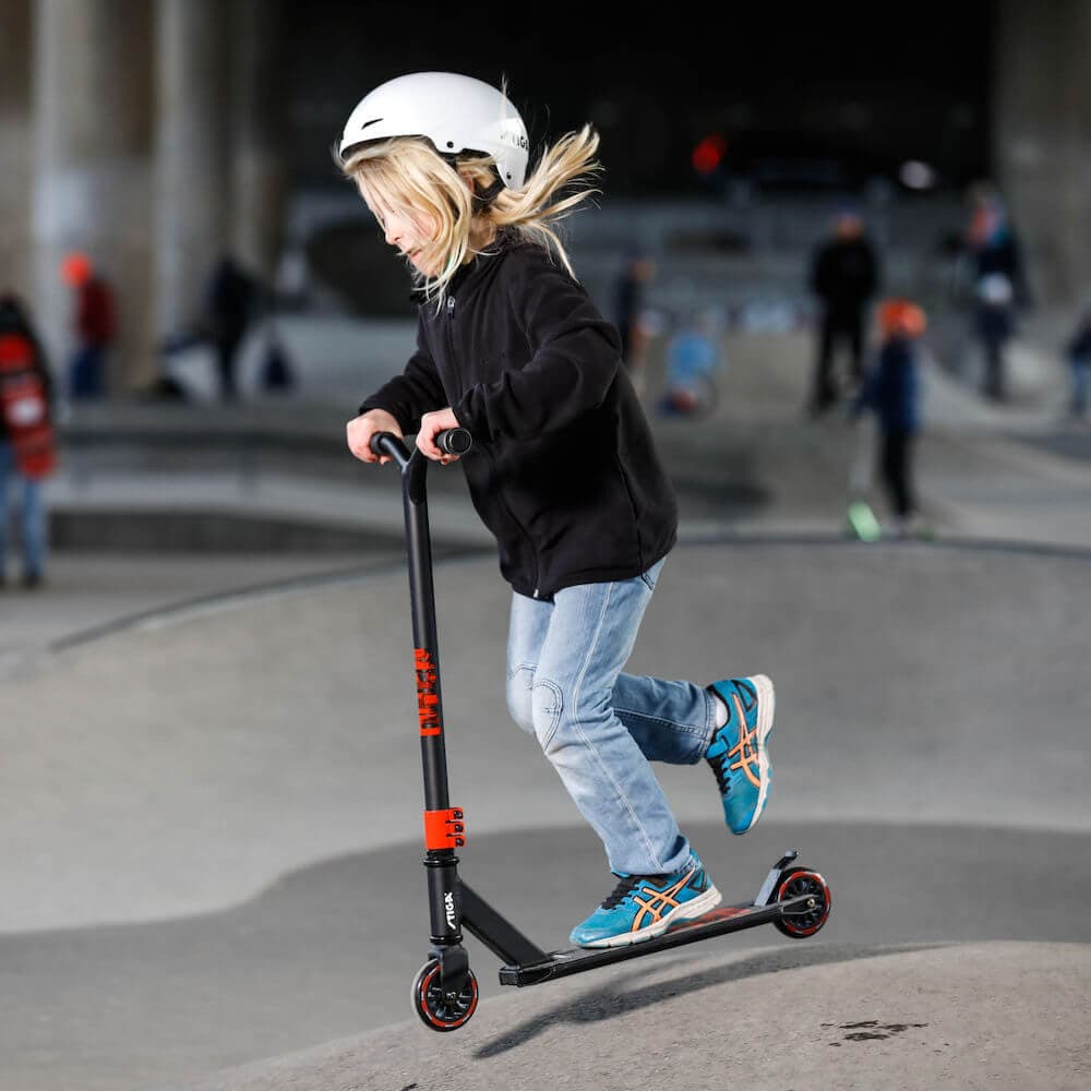 4642_17e3ee19ab-stiga-hood-trick-scooter-4-full